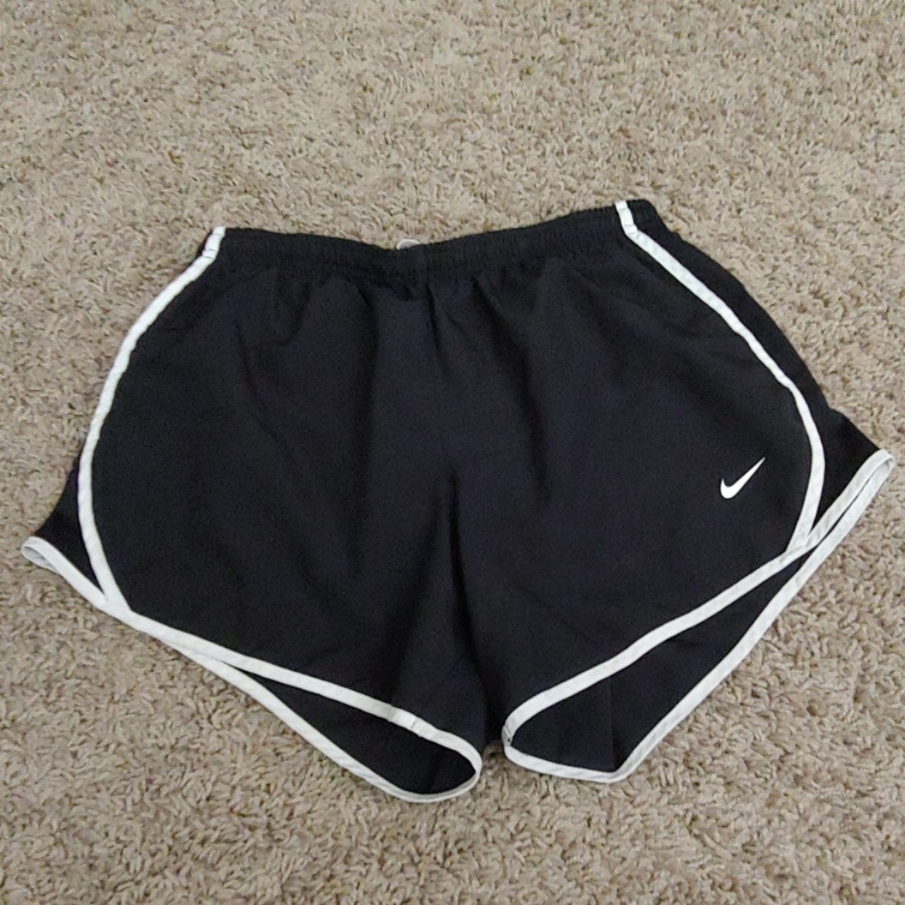 Large dri-fit nike shorts